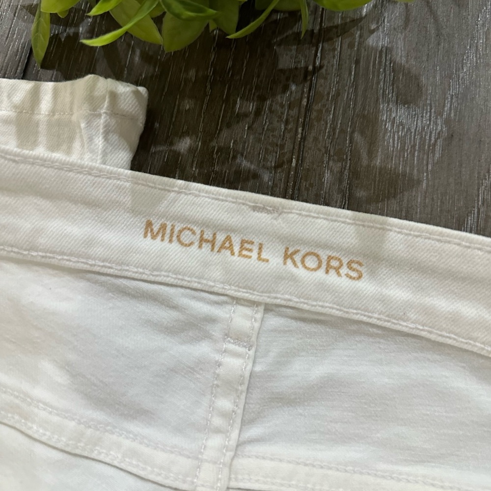Michael Kors Izzy Cropped Jeans - Picture 6 of 13